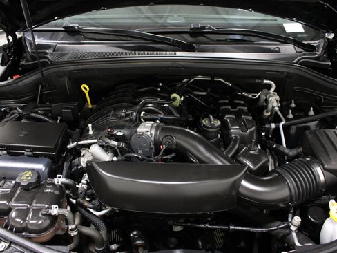 Used 2023 Dodge Durango GT RWD image 43