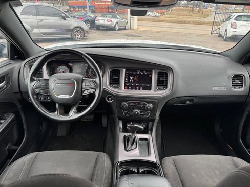 Used 2023 Dodge Charger SXT w/ Blacktop Package image 15
