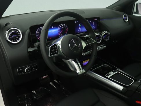 New 2026 Mercedes-Benz GLA 250 4MATIC image 4