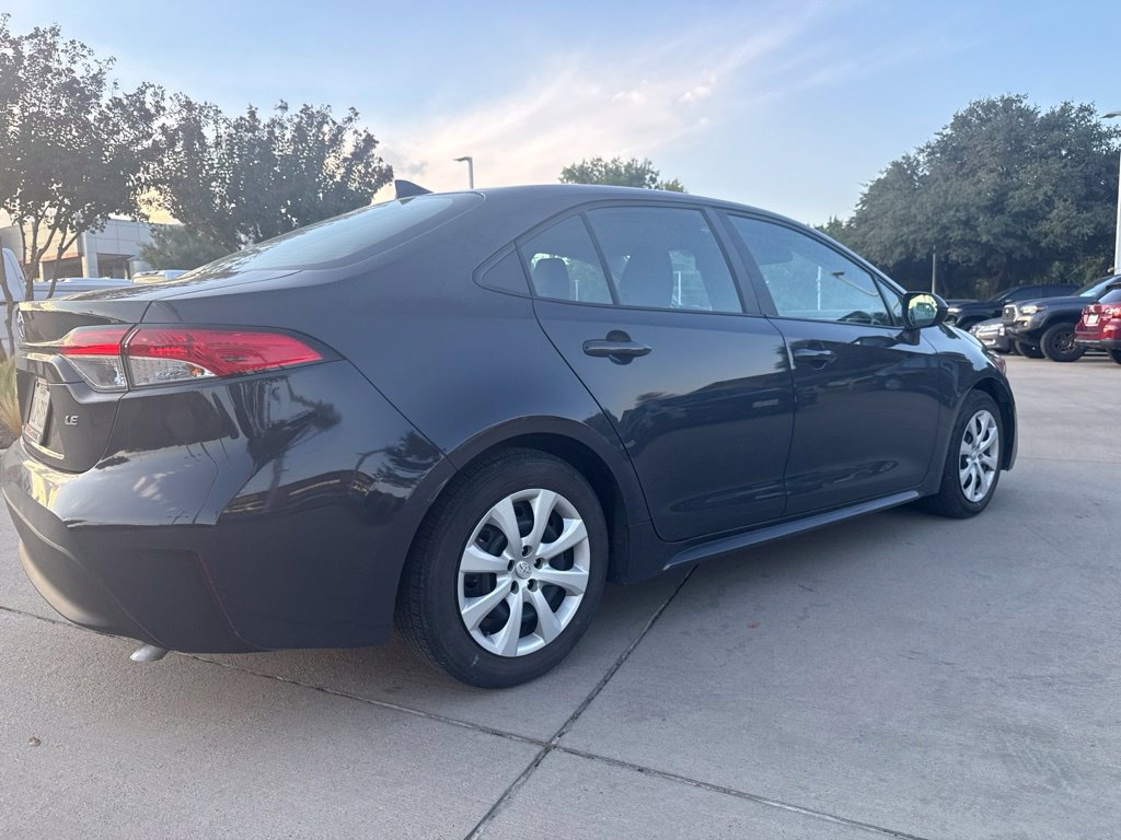 Used 2025 Toyota Corolla LE FWD image 14