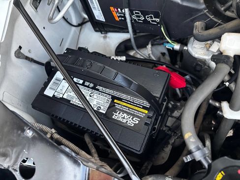 Used 2014 GMC Savana 3500 LS image 34