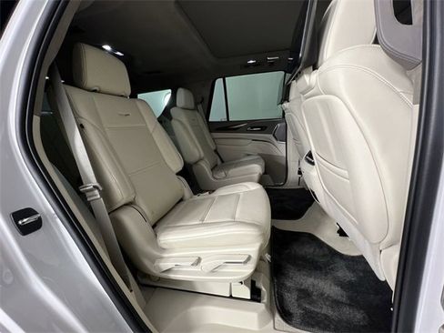 Certified 2023 Cadillac Escalade Premium Luxury Platinum image 28
