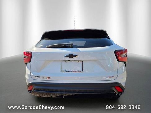 New 2026 Chevrolet Trax RS FWD image 5