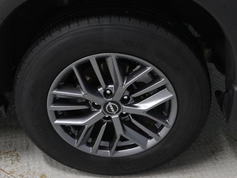 Certified 2024 Nissan Rogue S image 19