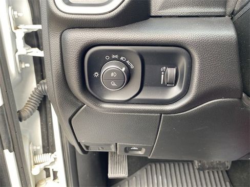Used 2022 RAM 2500 Big Horn w/ Cold Weather Group image 21