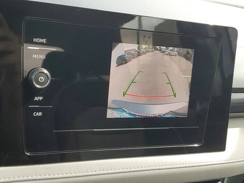 Certified 2025 Volkswagen Taos S FWD image 25
