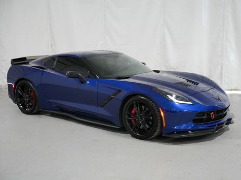 Used 2016 Chevrolet Corvette Stingray Coupe w/ 2LT Preferred Equipment Group RWD image 8