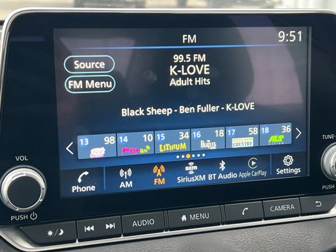 Used 2024 Nissan Sentra SV image 19