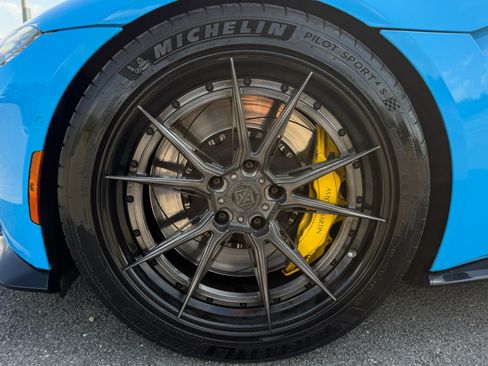 Used 2019 Aston Martin V8 Vantage Coupe RWD image 40