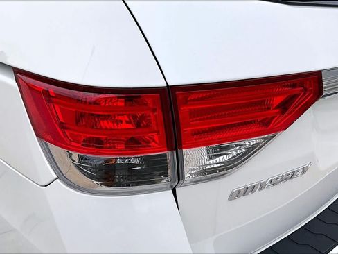 Used 2016 Honda Odyssey EX-L image 28