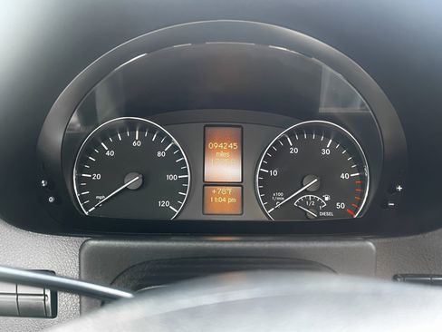 Used 2015 Mercedes-Benz Sprinter 3500 image 25