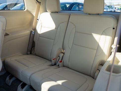 Used 2022 GMC Acadia Denali w/ Trailering Package image 11