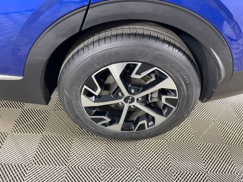 Certified 2023 Kia Sportage EX image 23