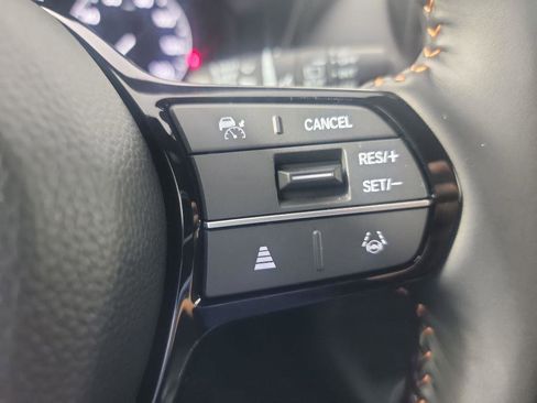 Certified 2025 Honda HR-V Sport image 26