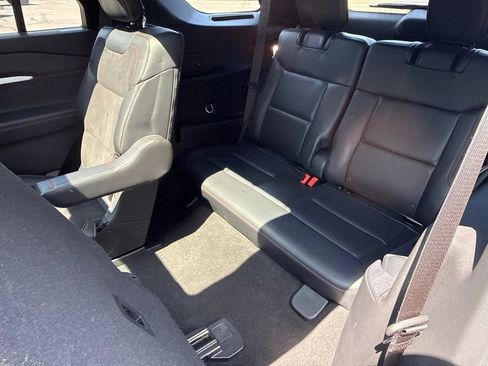 Used 2025 Ford Explorer ST AWD/4WD image 35