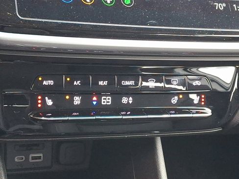 Certified 2023 Chevrolet Bolt LT w/ Infotainment Package FWD image 17