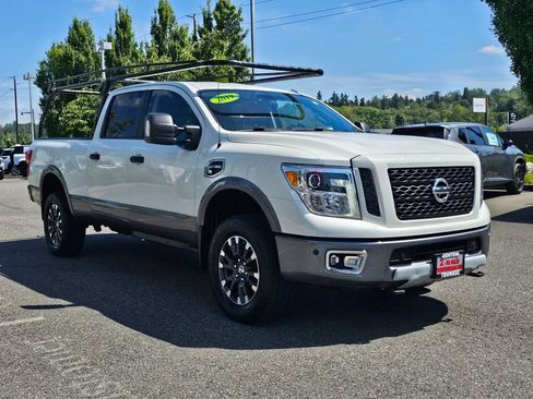 Used 2019 Nissan Titan PRO-4X w/ Pro-4x Utility Package AWD/4WD image 3