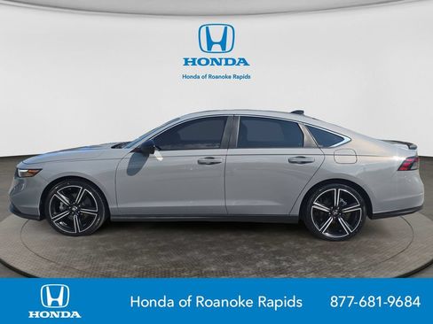 Used 2024 Honda Accord Sport image 2
