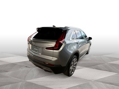 Used 2023 Cadillac XT4 Premium Luxury FWD image 8