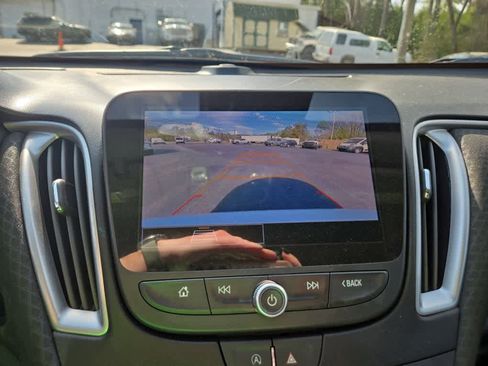 New 2025 Chevrolet Malibu LT image 23