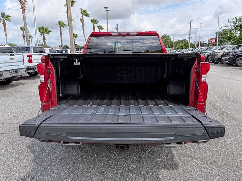 Certified 2025 Chevrolet Silverado 1500 High Country AWD/4WD image 29