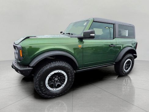 Used 2023 Ford Bronco Badlands w/ Sasquatch Package AWD/4WD image 13