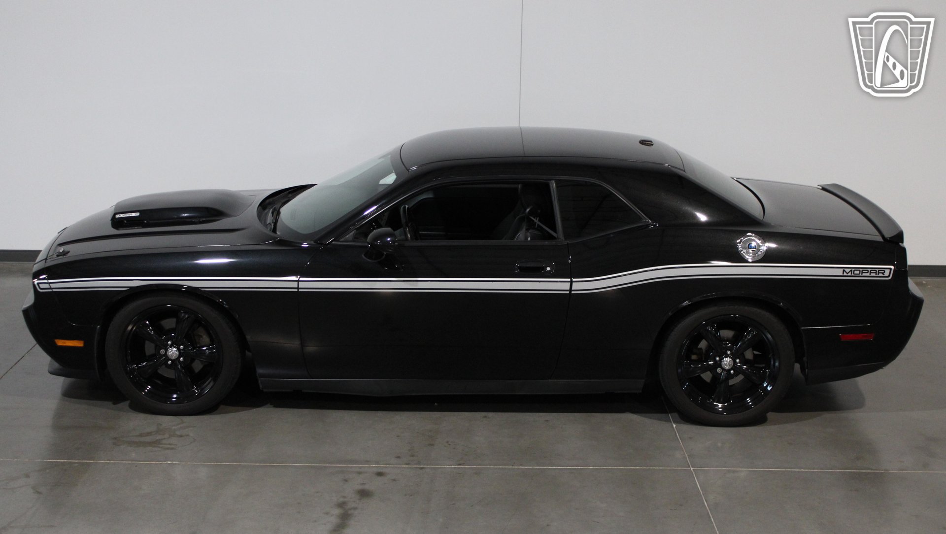 Used 2010 Dodge Challenger R/T w/ Mopar 10 Pkg RWD image 21