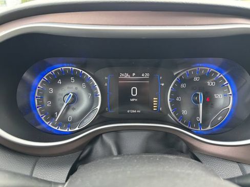Used 2023 Chrysler Voyager LX FWD image 21