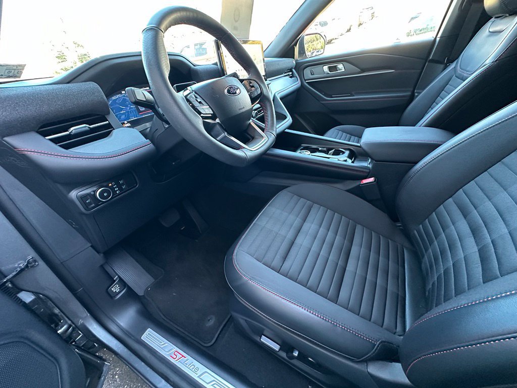 New 2026 Ford Explorer ST-Line AWD/4WD image 17