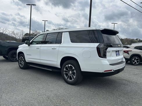 New 2026 Chevrolet Suburban LT w/ Comfort Package image 5