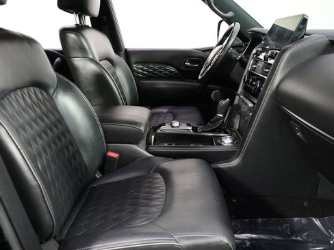 Used 2022 INFINITI QX80 Sensory w/ All-Season Package AWD/4WD image 16