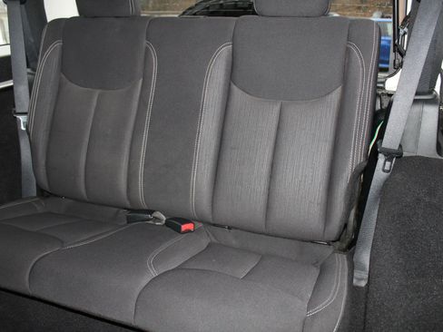 Used 2013 Jeep Wrangler Rubicon w/ Dual Top Group image 13