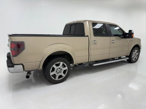 Used 2014 Ford F150 Lariat w/ Lariat Chrome Package image 21