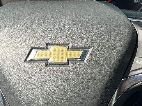 Used 2024 Chevrolet Equinox LT FWD image 17