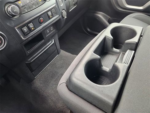 Used 2022 Nissan Titan SV w/ Accessory Utility Package image 17