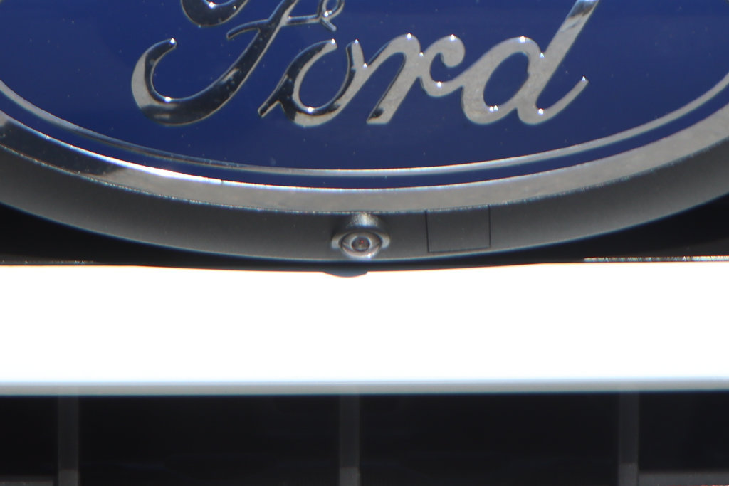 Used 2022 Ford F350 Lariat w/ Tremor Off-Road Package AWD/4WD image 16