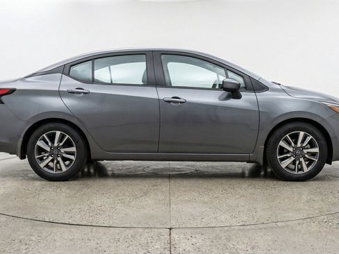Used 2025 Nissan Versa SV w/ Trunk Package FWD image 9