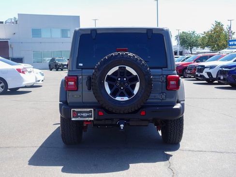 Used 2022 Jeep Wrangler Unlimited Rubicon w/ Steel Bumper Group AWD/4WD image 7