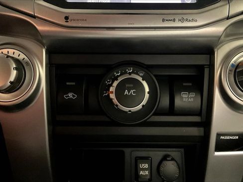 Used 2019 Toyota 4Runner SR5 Premium image 32