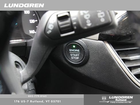 Used 2022 Ford Escape SE w/ Convenience Package image 29