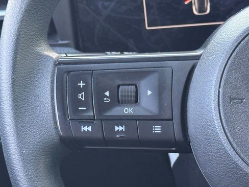 Certified 2025 Nissan Kicks SV FWD image 16