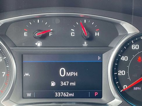 Used 2023 Chevrolet Traverse LT FWD image 24