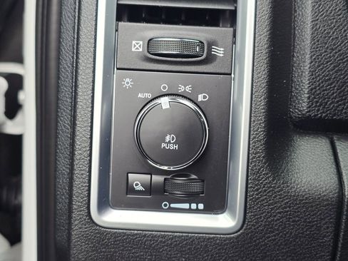 Used 2015 RAM 1500 Limited AWD/4WD image 30
