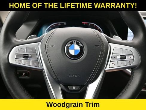 Used 2022 BMW X7 xDrive40i w/ Premium Package AWD/4WD image 19