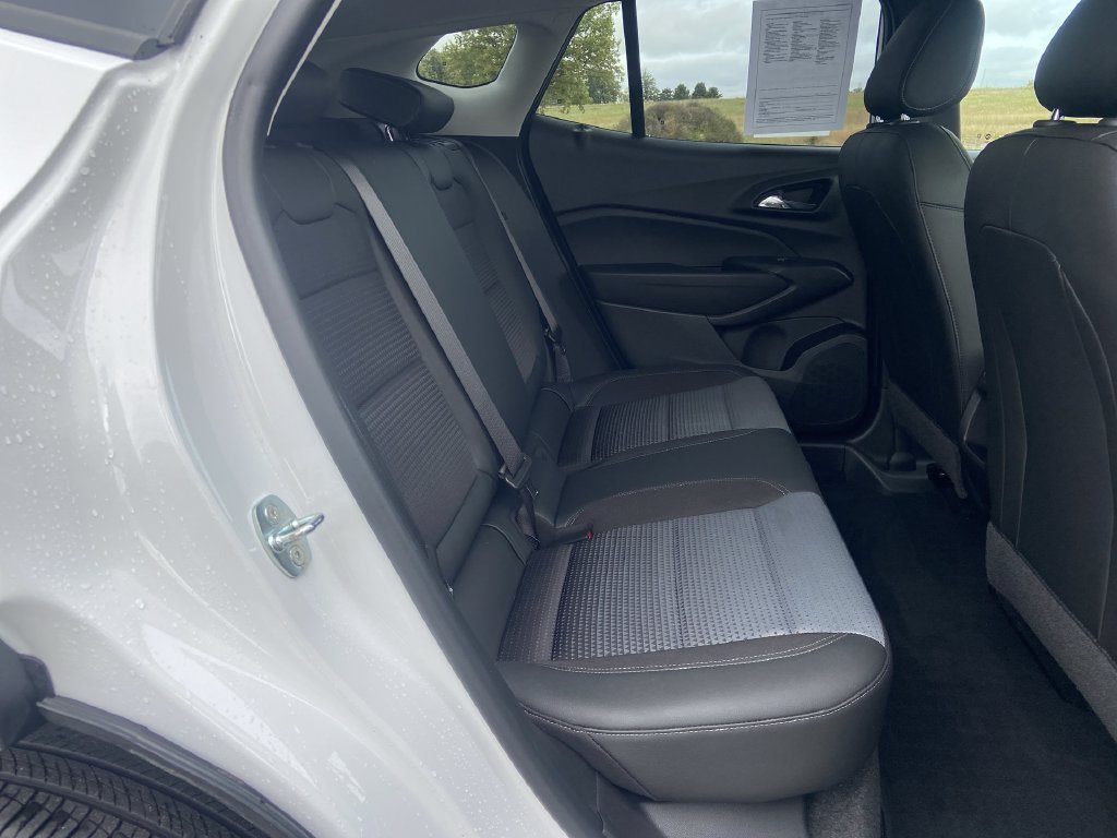 Certified 2024 Chevrolet Trax LT FWD image 25