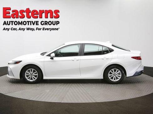 Used 2025 Toyota Camry LE FWD image 58