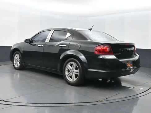 Used 2013 Dodge Avenger SXT image 9
