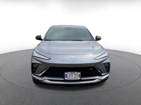 Used 2025 Buick Envista Sport Touring image 4