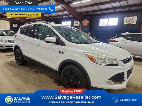 Used 2016 Ford Escape SE w/ Equipment Group 201A image 5