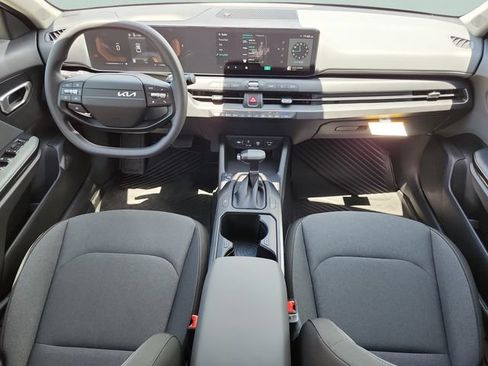 New 2026 Kia K4 FWD image 14